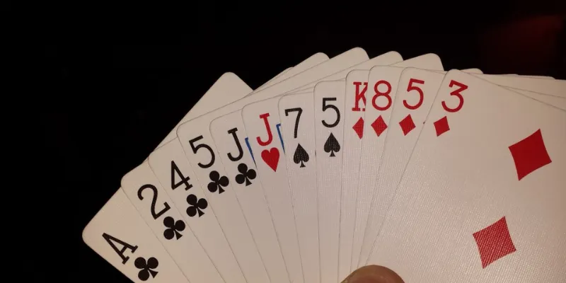 Cách nhớ bài tiến lên - Các thủ thuật đơn giản mà hiệu quả 2 Tìm hiểu đôi nét về trò chơi bài tiến lên